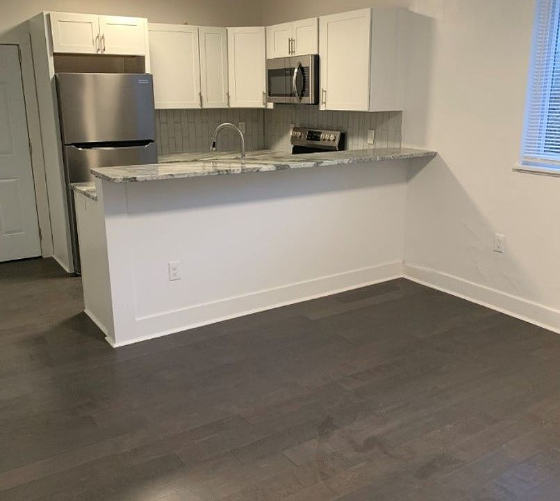 1st image of 117 Grant Ave #1B