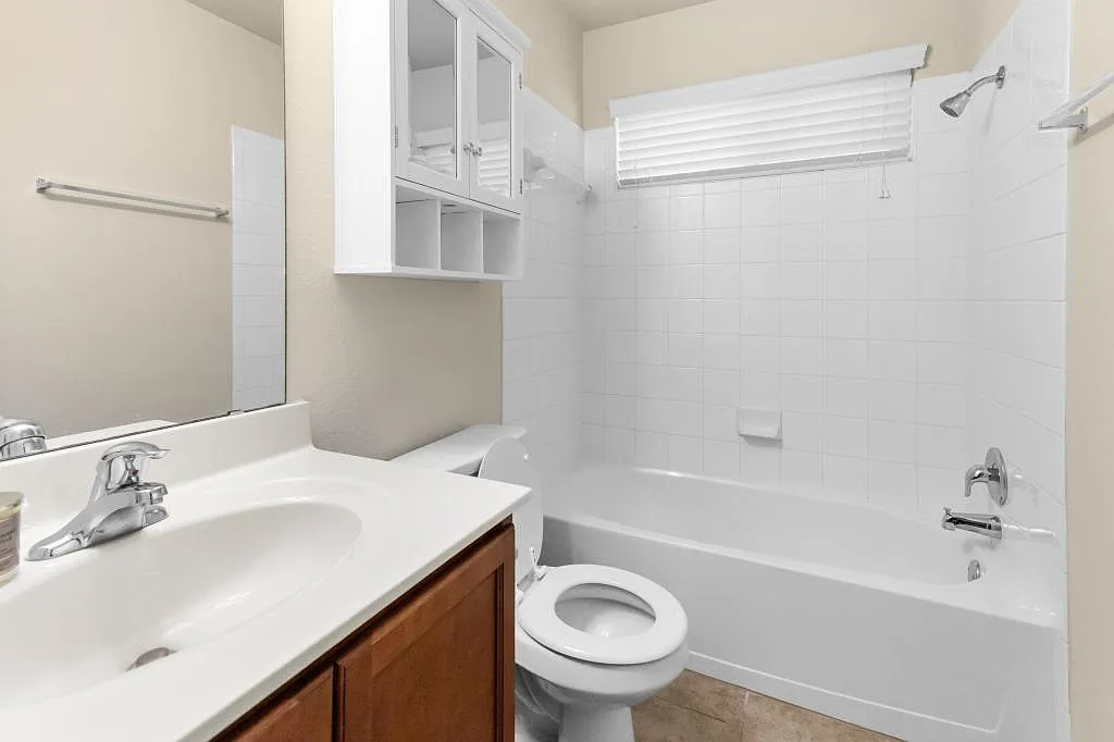 9600 Rogano CT — Photo 3