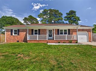 513 Corapeake Dr, Chesapeake, VA 23322