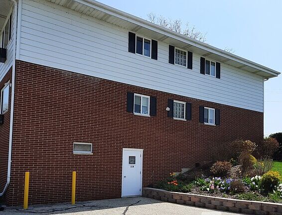 4th image of 114 Stimpson St APT 1