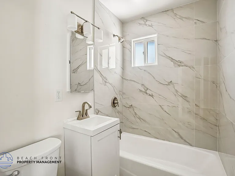 2216 W Wardlow Rd — Photo 15