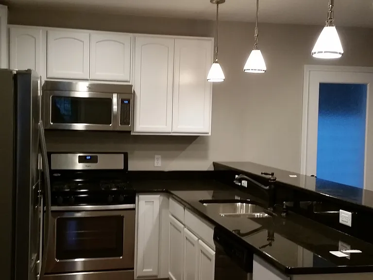 1120 Washtenaw Ave — Photo 9