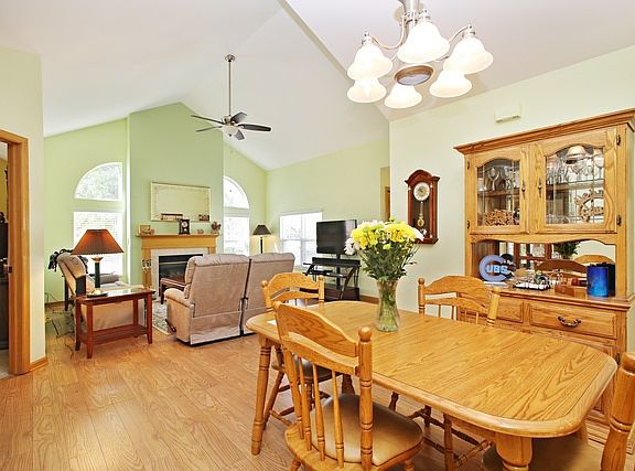 5th image of 177 Canterbury Ct