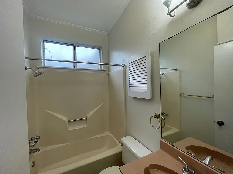 1416 Williamsburg Dr — Photo 9