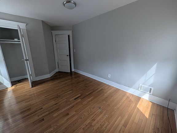 5th image of 71 Osborn Ave