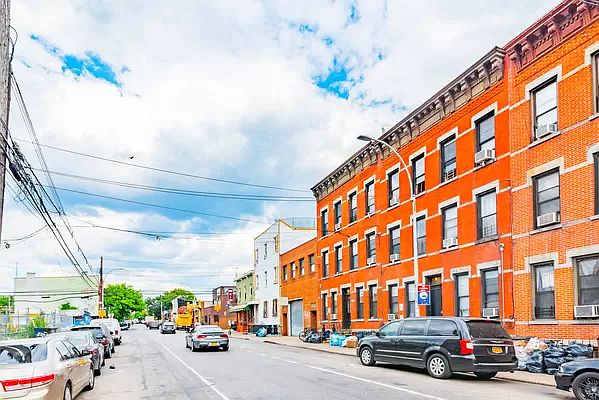 2nd image of 31-34 Greenpoint Ave #1