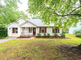 2922 Overlook Trl, Charlotte, NC 28212