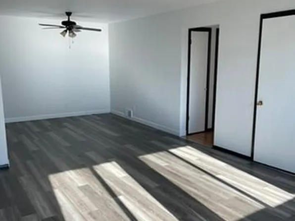 219 Deer Valley Rd #5, Madison, WI 53713