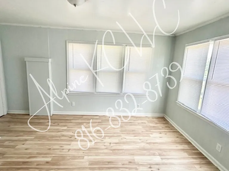 4447 Askew Ave — Photo 6