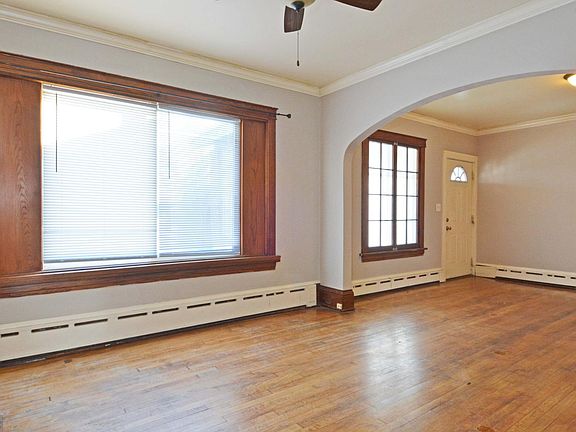 5th image of 4025 Lyndale Ave N