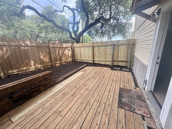 3rd image of 3105 S 1st St #101