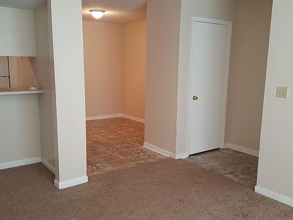 3rd image of 155 Bowen St APT 10