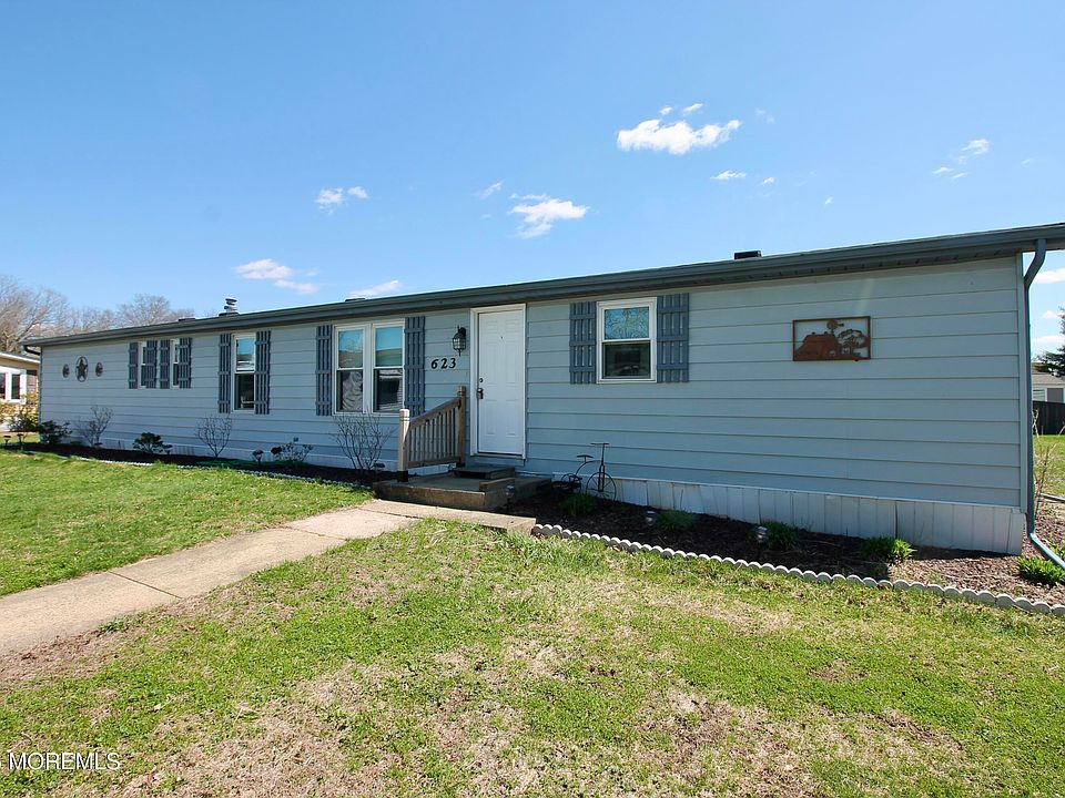 1st image of 623 Sara Drive