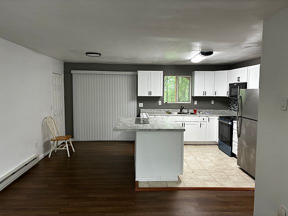 3rd image of 1150 Tomasula Dr