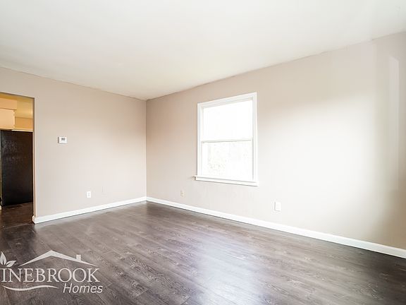 2nd image of 791 S Weyant Ave