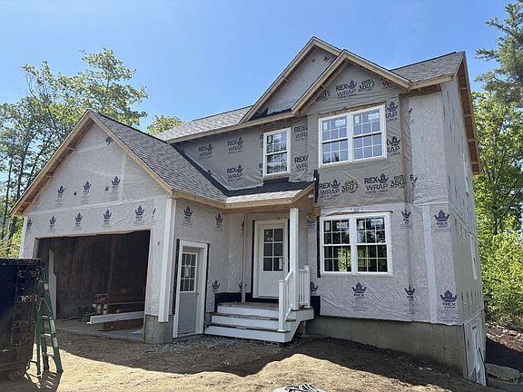 2nd image of 132 Willard Rd