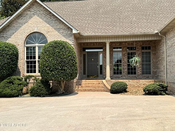 3rd image of 121 Walosi Way