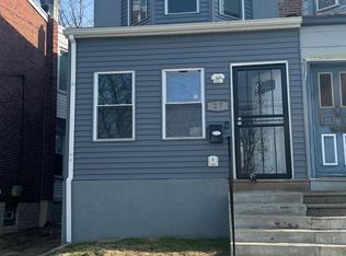 27 Rhodes Ave, Collingdale, PA 19023