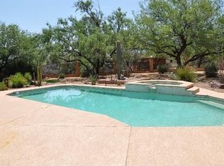 661 W Paseo Del Canto, Green Valley, AZ 85622
