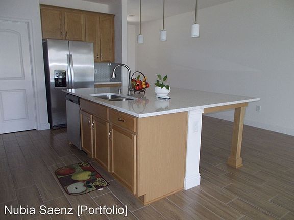 4th image of 3084 Crispin Cir