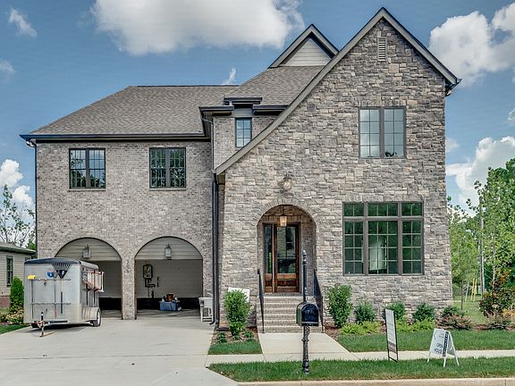 2nd image of 306 Carawood Ct