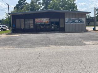 452 E Chestnut St, Marksville, LA 71351