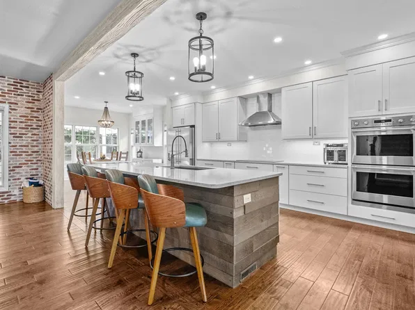 907 Terraceside Cir, Clarksville, TN 37040