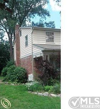 29148 Raleigh Side View of Home.