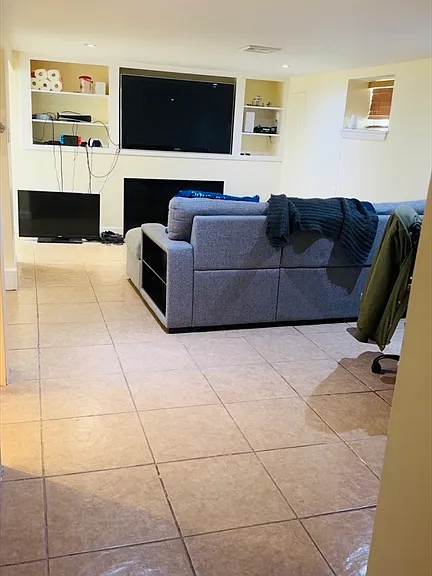 48 Trapelo St #1A — Photo 3