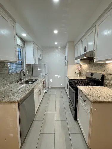 1672 Federal Ave #1 Photo 1
