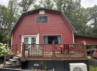 28 Breakwater Dr, Mount Nebo, WV 26679
