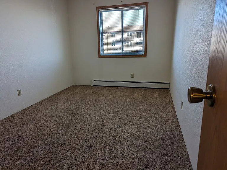 Landview Apartments — Photo 26