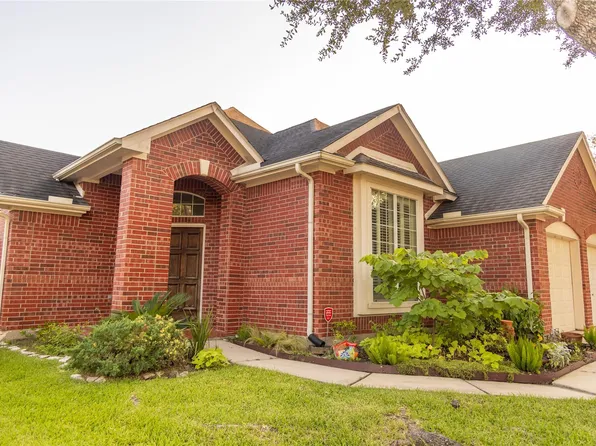 1407 Brady Creek Ln, Richmond, TX 77406