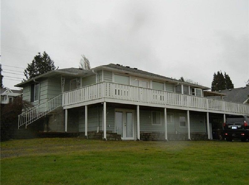 1st image of 2104 Willow Ln W