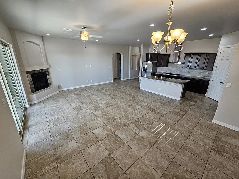 7204 Valle Jardin Ln NW — Photo 9