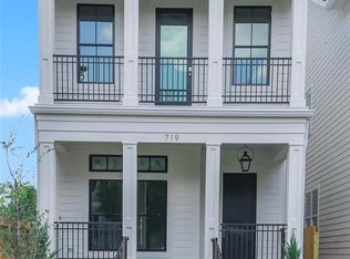 721 E 10th 1/2 St, Houston, TX 77008