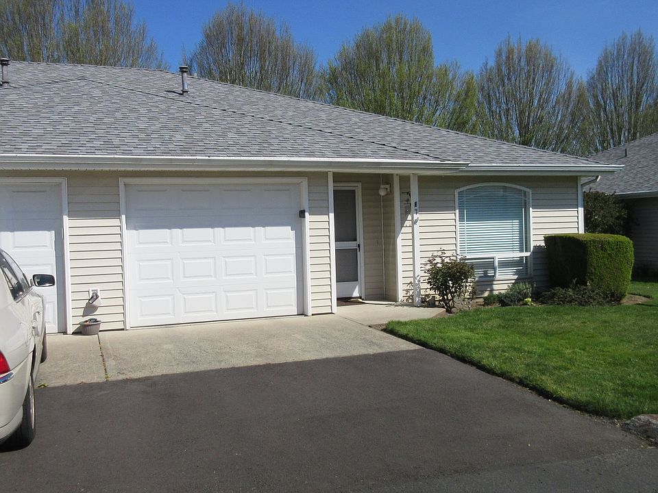 1st image of 2610 SE 164th Ave #7