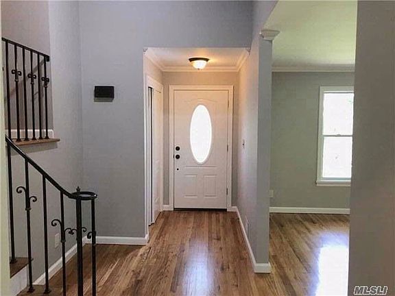 2nd image of 28 Woodland Dr