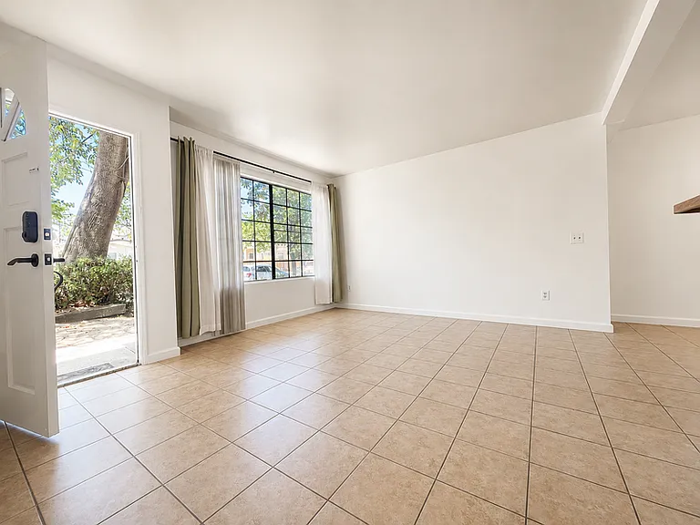 1749 Reed Ave #B — Photo 7