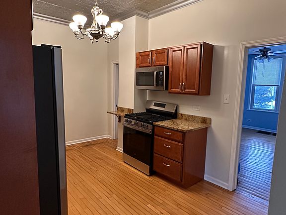 4th image of 5341 W Giddings St #1