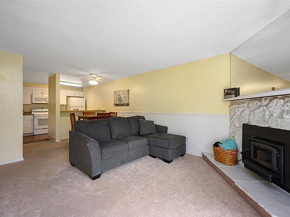 3rd image of 6007 E 6th Ave APT W6