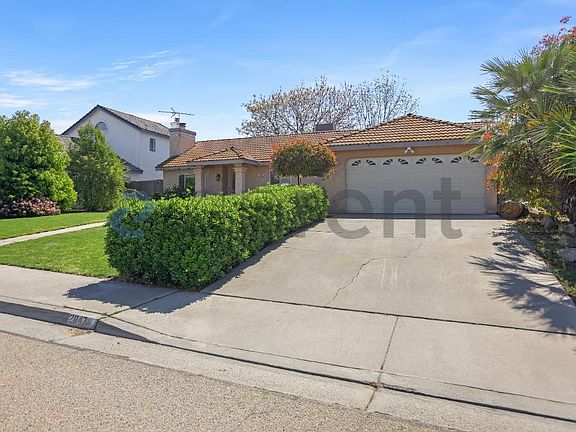 3rd image of 2847 Hillcrest St