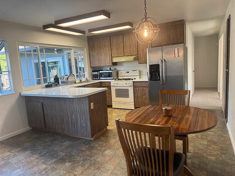 1532 Sunview Ct — Photo 5
