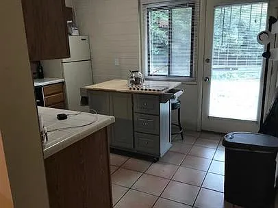 599 N Darwin St #6 — Photo 3