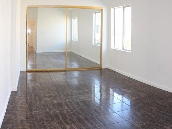3rd image of 3015 E Bayshore Rd Space 195