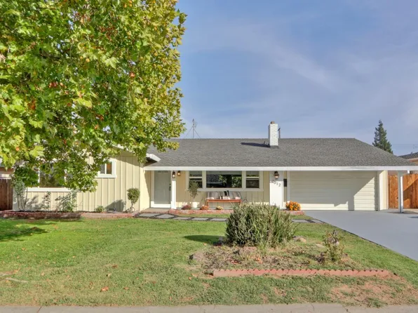 2012 Flowers St, Sacramento, CA 95825