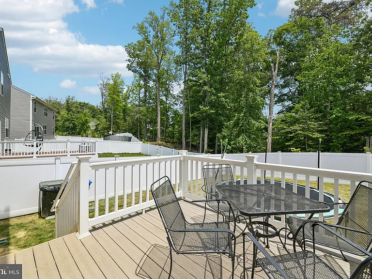 1030 Merry Elm Ln — Photo 17