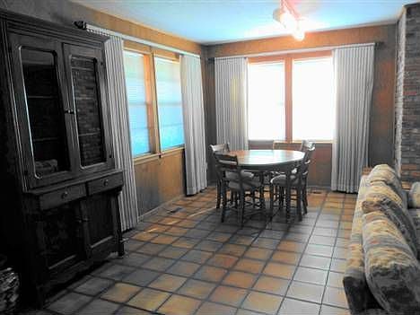 4th image of 2634 Chateau Dr