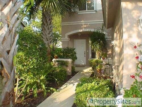 2nd image of 4672 Pinemore Ln