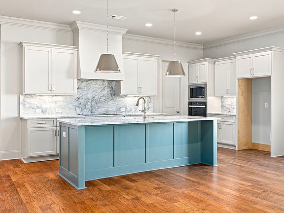 7th image of this home